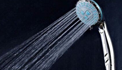淋浴喷头多长时间更换