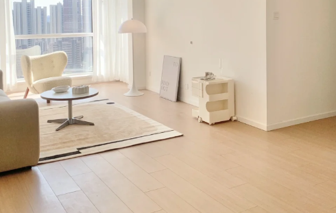 木地板换瓷砖麻烦吗木地板换瓷砖大概要多少钱(木地板换瓷砖需要多久)