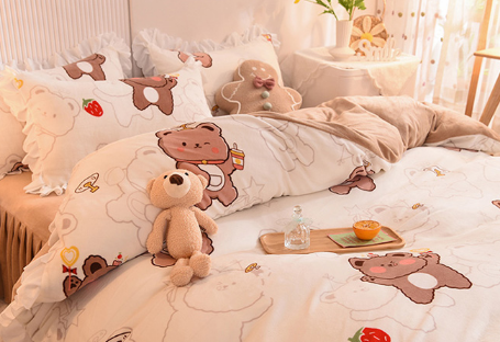 牛奶绒被套冬天盖会热吗牛奶绒被套冬天用舒不舒服(牛奶绒被套缺点)