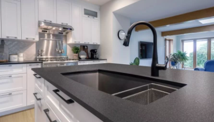 岩板可以做灶台面板吗厨房用岩板好不好(岩板能做灶台台面吗?)