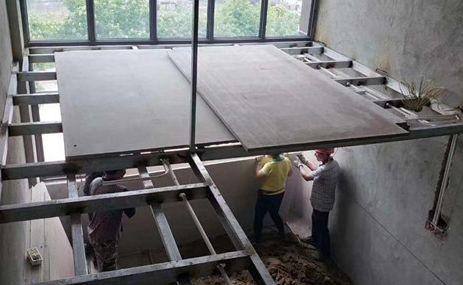 卫生间浴缸太重会压塌楼板吗2吨水箱放楼顶会压塌吗(浴室放浴缸 承重)