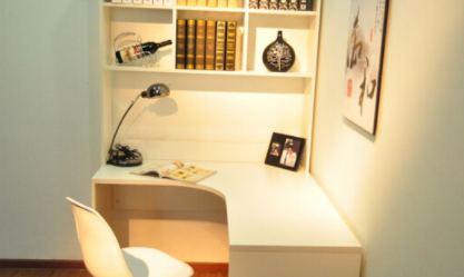 在床上写字的小桌子叫什么