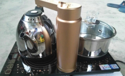 全智能电茶壶怎样加水