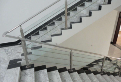 不锈钢扶手上的污渍怎么去除