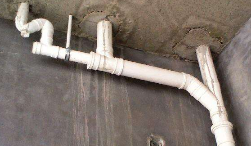 水管试压10公斤半小时掉压1正常吗水管试压要24小时吗(水管试压半小时间掉多少压是正常的)