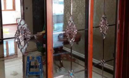 双层玻璃门怎么拆