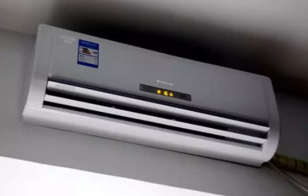 空调内机进水了怎么处理空调室内机进水了会不会坏掉(空调内机碰到水了怎么办)