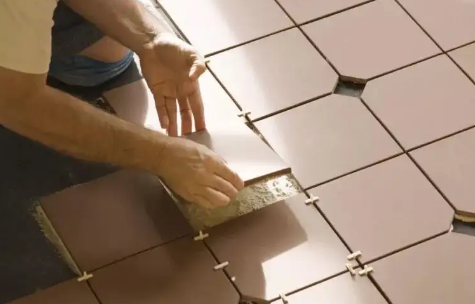 铺瓷砖用做自流平吗?