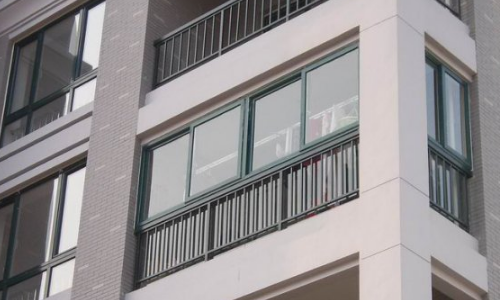 阳台封顶用什么材料好