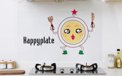 怎样快速去除厨房贴纸厨房油贴纸什么样的好(厨房油贴纸贴技巧)