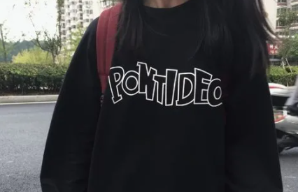 黑卫衣掉色后如何染色