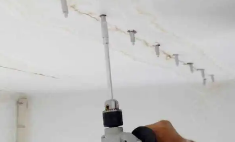 漏水钻孔注射胶水