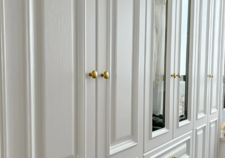 木工打衣柜封边另外收费吗木工打衣柜封边没做好后期如何补救(木工打柜子和全屋定制哪个好)