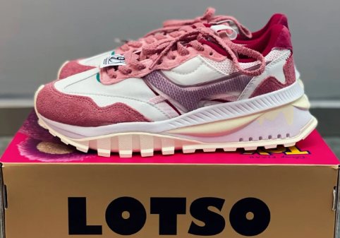 李宁方圆草莓熊联名老爹鞋值得入手吗李宁草莓熊联名鞋多少钱(李宁草莓熊篮球鞋)