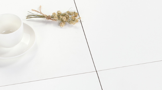 瓷砖表面刷防水胶能防水吗?