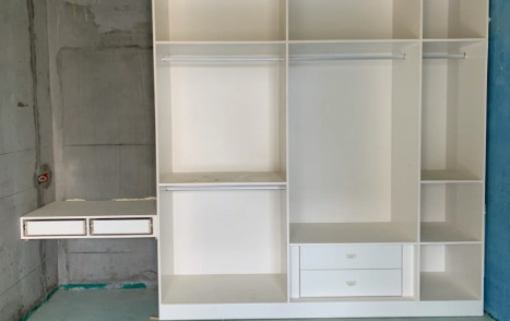 木工打柜子和全屋定制哪个好