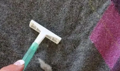 穿毛衣开衫怎么搭配