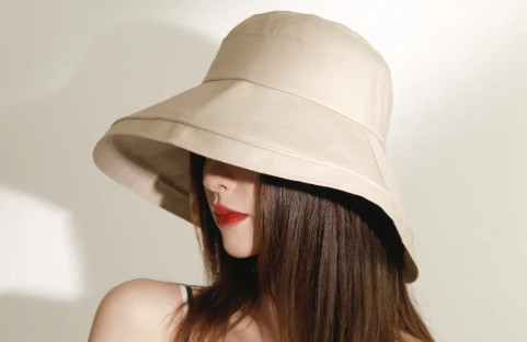 女生渔夫帽选什么颜色什么渔夫帽比较好看(适合女生戴的渔夫帽品牌有哪些)