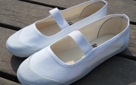 布面凉鞋怎么清洗