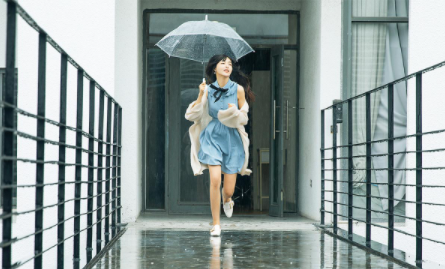 运动鞋被雨淋湿以后发臭怎么办