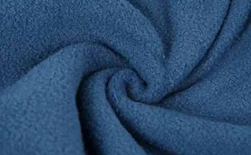 摇粒绒外套容易起球吗