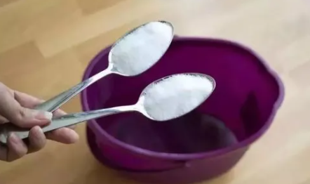 新衣服第一次洗怎么样才能不褪色