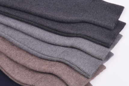 羊绒裤会鼓包吗