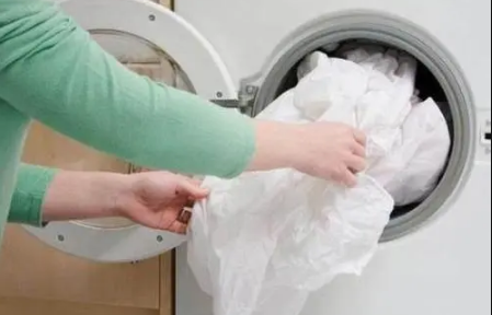 美女穿性感衣服