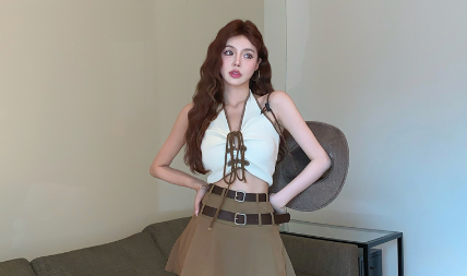 胖女生适合穿吊带背心吗胖女生穿什么样的吊带背心好看(胖胖的女生可以穿吊带吗)