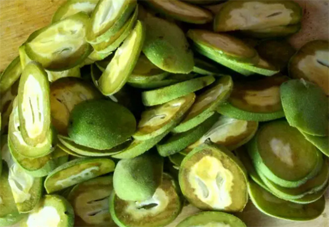 核桃青皮泡酒的功效与作用