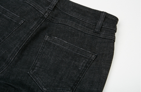 丹宁牛仔裤怎么搭配