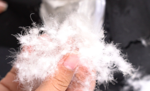 羽绒裤是硬料好还是软一点好羽绒裤啥样的好(羽绒裤子暖和吗)