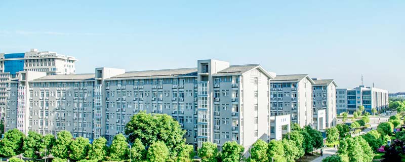 河北医科大学建华校区的地理位置河北医科大学有哪些校区(河北医科大学建华校区老照片)