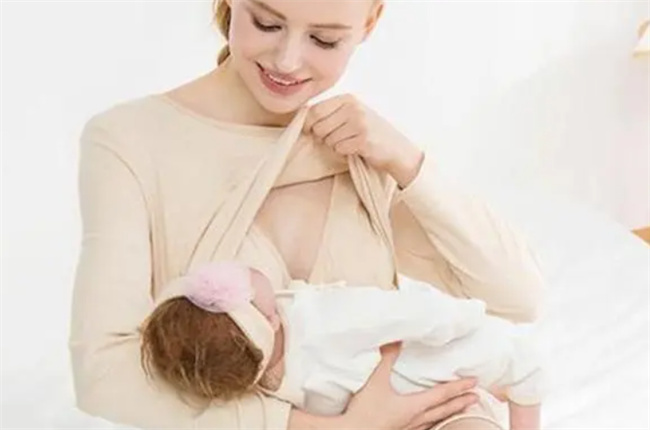 母乳喂养宝宝会缺铁吗吃母乳的宝宝会缺铁吗(母乳喂养妈妈缺铁宝宝会缺铁吗)