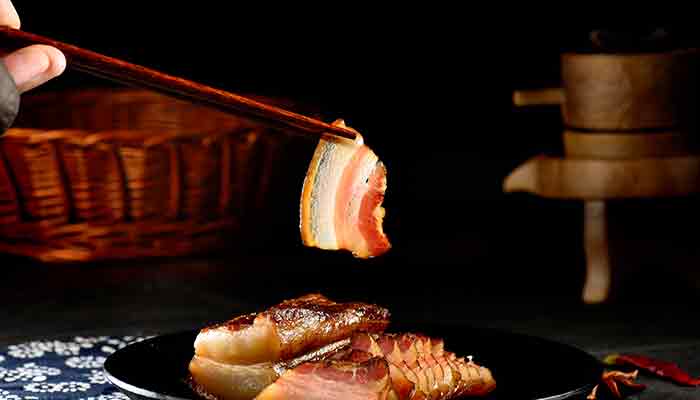 腊肉上的白色斑点