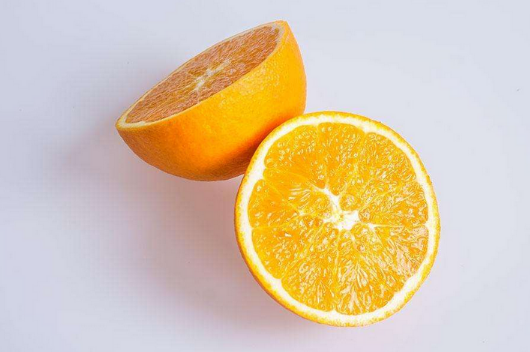 冰糖蒸橙子可以每天吃吗冰糖蒸橙子天天吃好吗(冰糖蒸橙子止咳化痰有效吗)