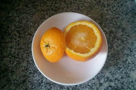 盐蒸橙子吃完拉肚子