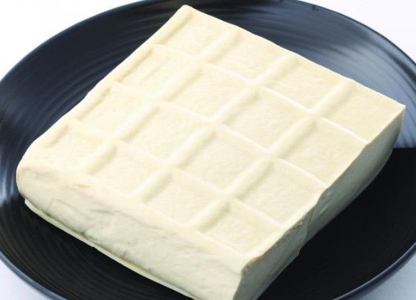 豆腐放冰箱冷冻还能吃吗吃冻豆腐有哪些好处(豆腐放冰箱冷冻后还能吃吗)