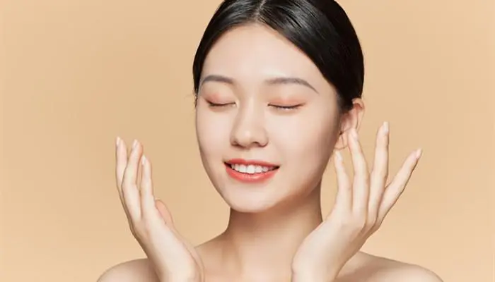 橄榄皮是不是见光就白在阳光下皮肤白是什么皮(橄榄皮的肤色)