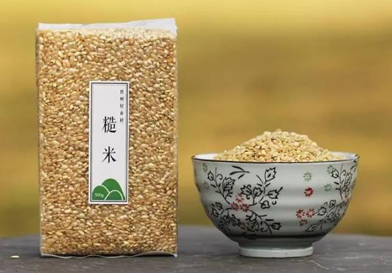 煮糙米能放红枣吗糙米红枣粥怎么做(糙米煮粥可以加什么)