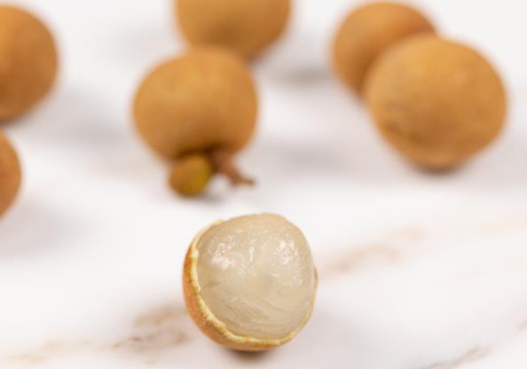 吃桂圆会加重湿气吗桂圆去湿气要去核吗(桂圆肉湿气吗)