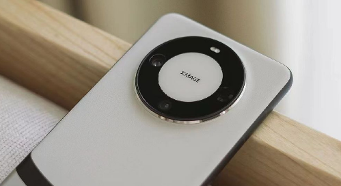 mate60pro屏幕和苹果哪个清晰度高华为mate60pro屏幕和苹果一样吗(mate10pro和苹果6sp哪个好)