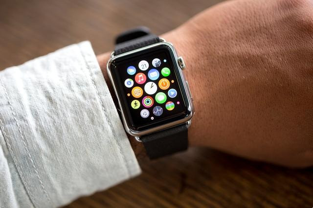 Applewatch怎么设置闹钟手表震动手机不响