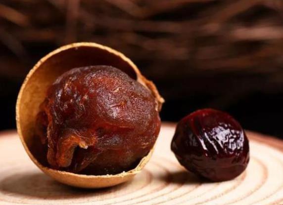 哪些人不适合吃桂圆火旺痛风孕妇等人群(哪类人不能吃桂圆)