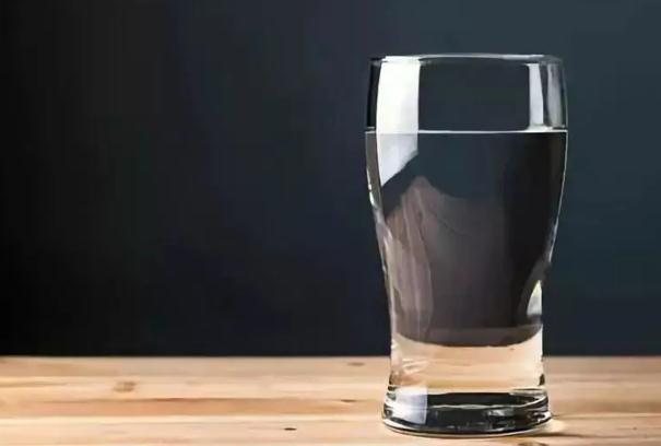 白开水是纯净水吗喝矿泉水好还是白开水好(白开水好还是矿泉水好?)