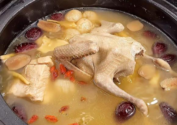 孕期天麻炖鸽子能吃吗