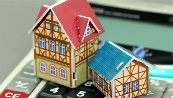 房子一直没有入住物业费要交吗?