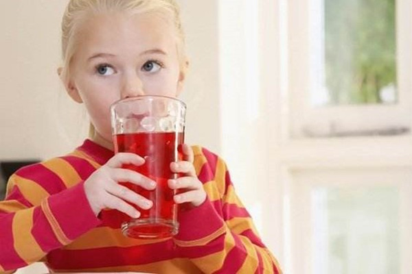 洛神花茶的功效与禁忌(蒲公英洛神花茶的功效与禁忌)