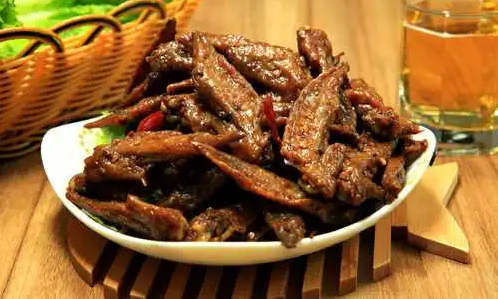 周黑鸭每个店价格不一样吗?