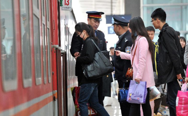 全国铁路发送旅客总量